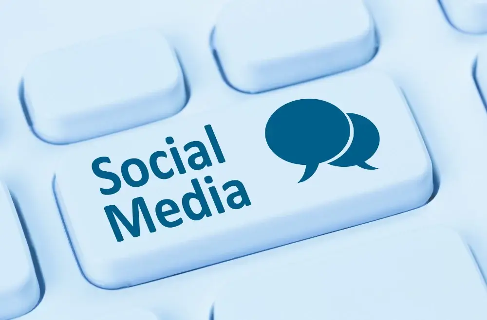 קשר רציף עם הלקוחות בעזרת פרסום ברשתות החברתיות